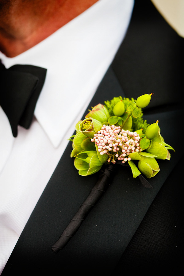 photo of groom's light pink and light green boutonniere - photo by Washington DC wedding photographers Holland Photo Arts